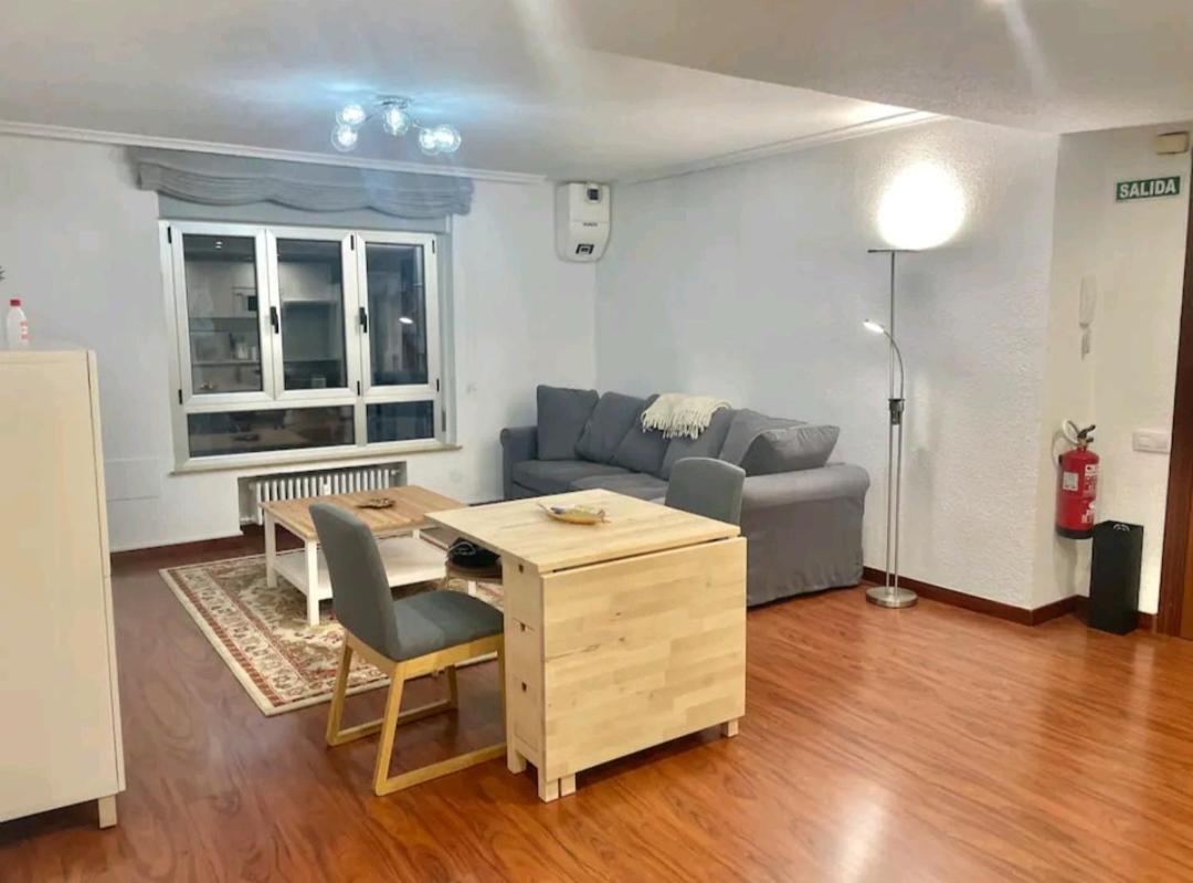 Apartamento Piso Nuevo Centro Doctor Casal Oviedo Exterior foto